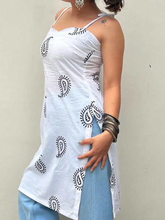 White Cotton Handblock Printed Sleeveless Kurti